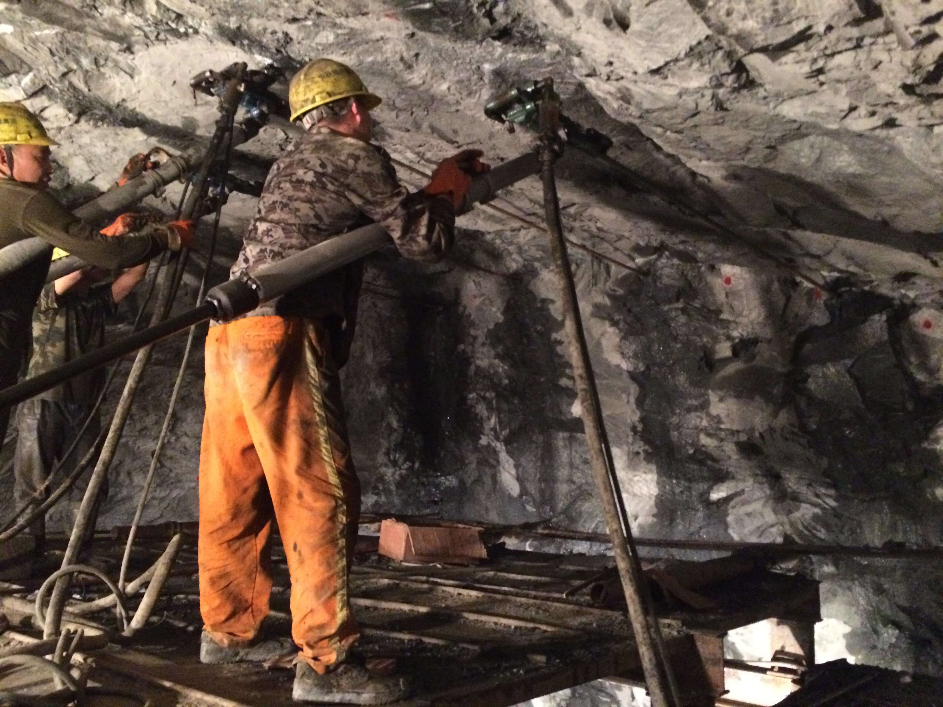 ProDrill YT28 Pusher Leg Rock Drills underground tunneling work site
