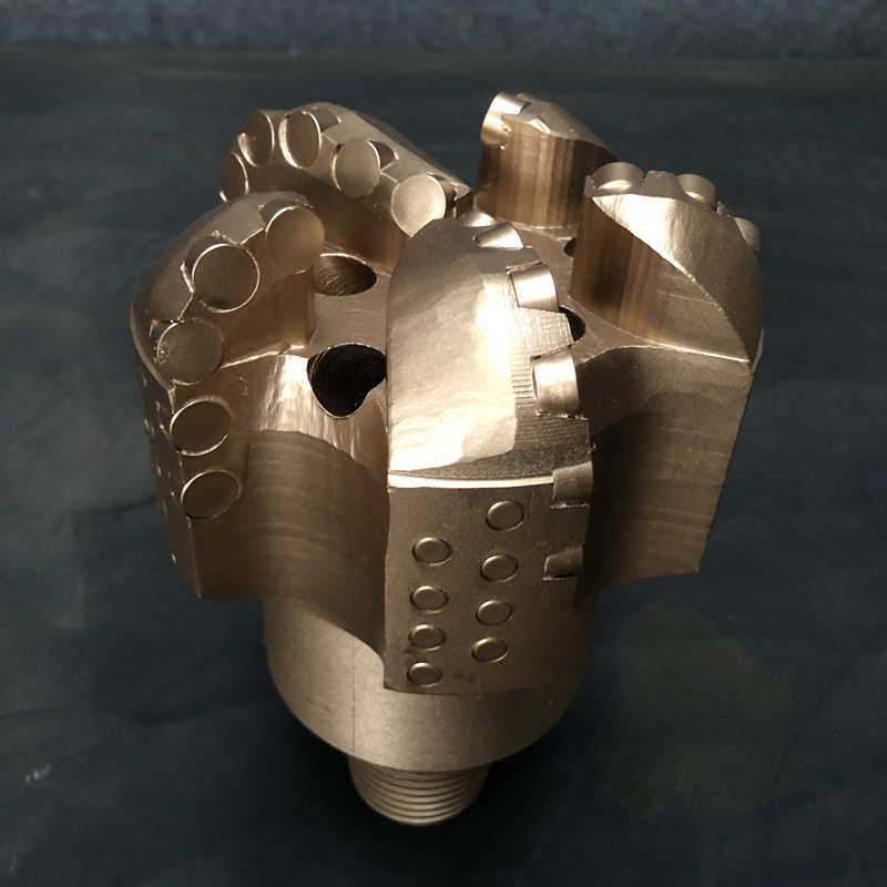 5 1/2'' 5 Blade PDC Bit Matrix Body 2 3/8'' API REG PIN